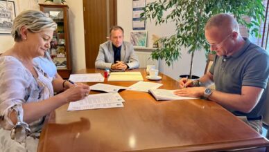 Nowy wodociąg połączy Pawłów i Jaźwie. Gmina Tłuszcz podpisała umowę na budowę blisko 2,7 km sieci