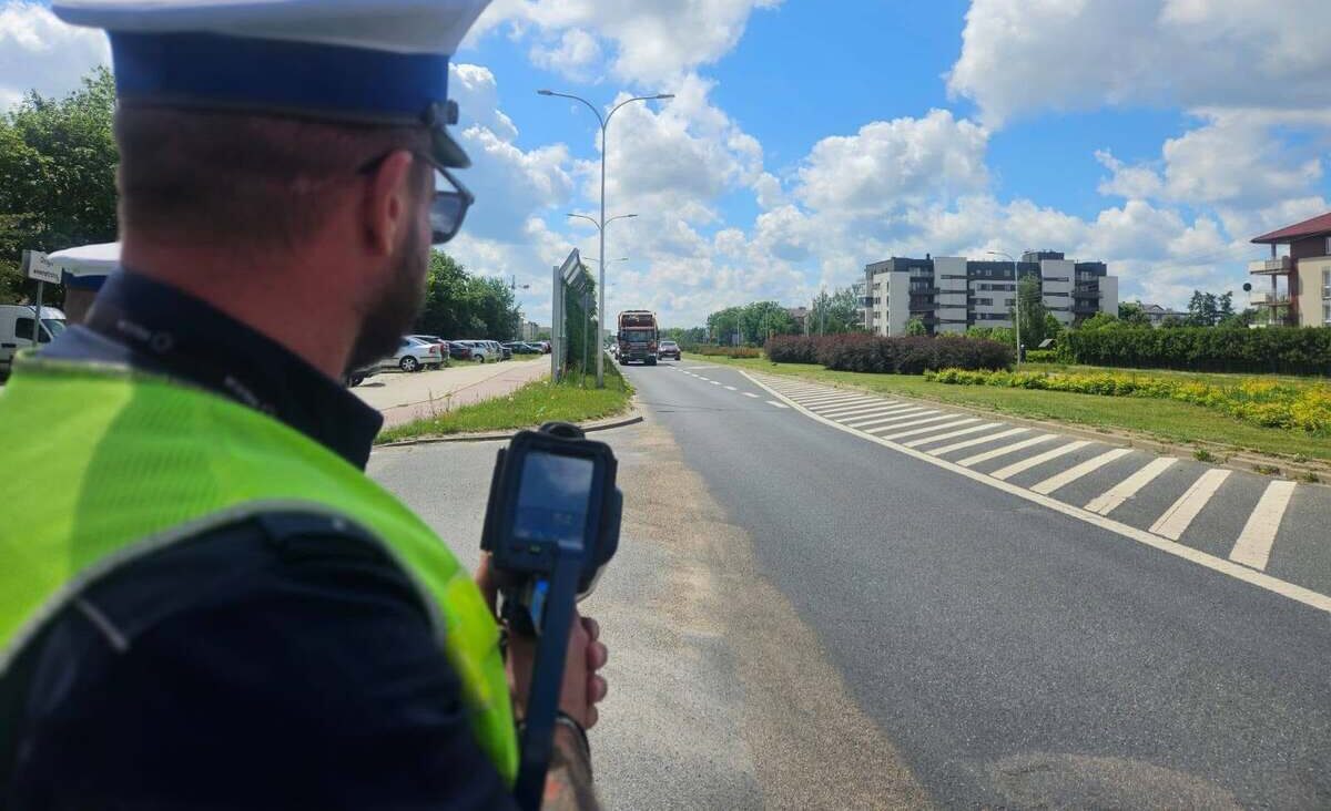 Stracił prawo jazdy za jazdę z prędkością 105 km/h
