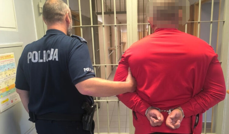 Nietrzeźwy kierujący z zakazem prowadzenia zatrzymany w Kajetanach
