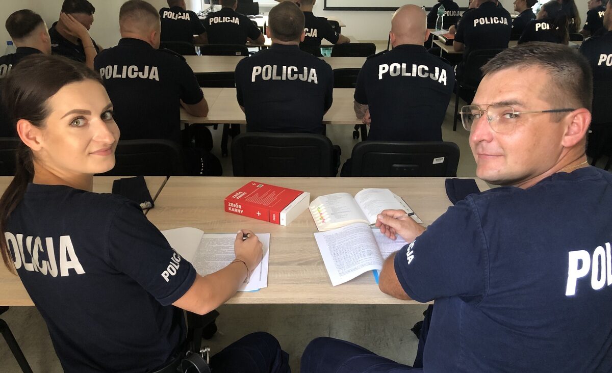 Młodzi policjanci nie zawahali się ani chwili