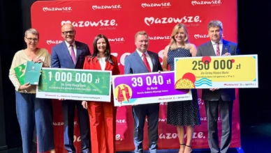 Blisko 1,3 mln zł dla Marek. Mazowieckie dotacje wesprą drogi, szkołę i seniorów