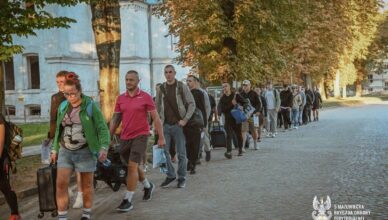 Blisko 140 ochotników rozpoczęło „Wakacje z WOT” w 5 Mazowieckiej BOT