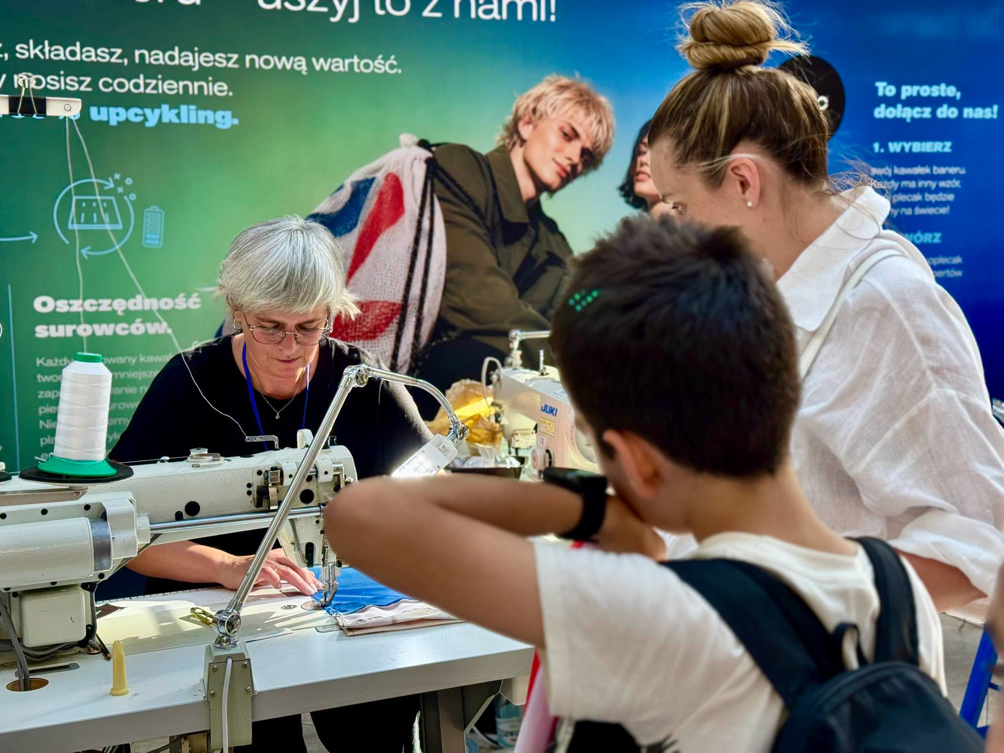 Przerób stary baner reklamowy na modny workoplecak! Galeria Wołomin zaprasza na upcyklingowe warsztaty pod hasłem RE:DESIGN 2026