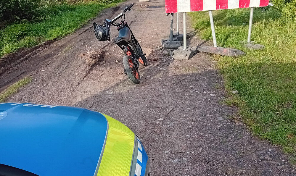 14-latek zatrzymany na motorowerze. O jego losie zdecyduje Sąd Rodzinny
