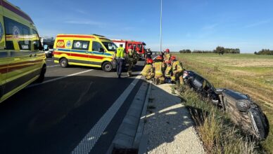 Groźne zderzenie na obwodnicy Pułtuska. Dwie osoby trafiły do szpitala