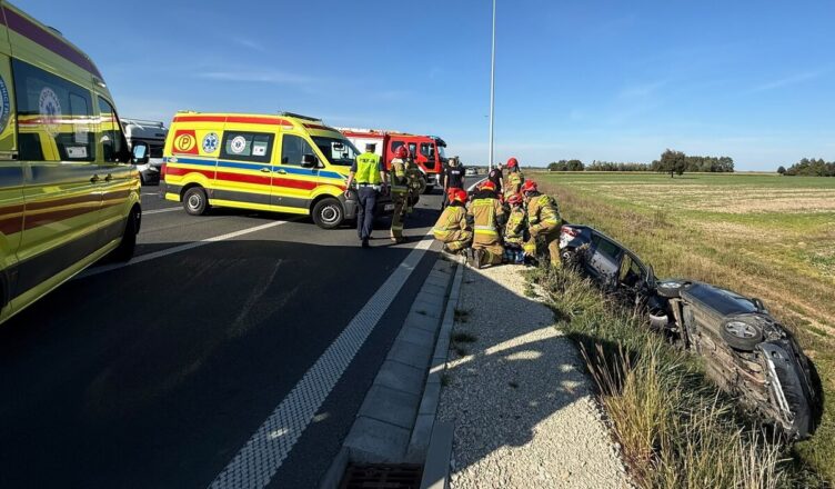 Groźne zderzenie na obwodnicy Pułtuska. Dwie osoby trafiły do szpitala