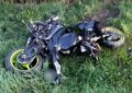 Śmiertelny wypadek na DW 636 w Nowinkach. Motocykl zderzył się z koparko-ładowarką