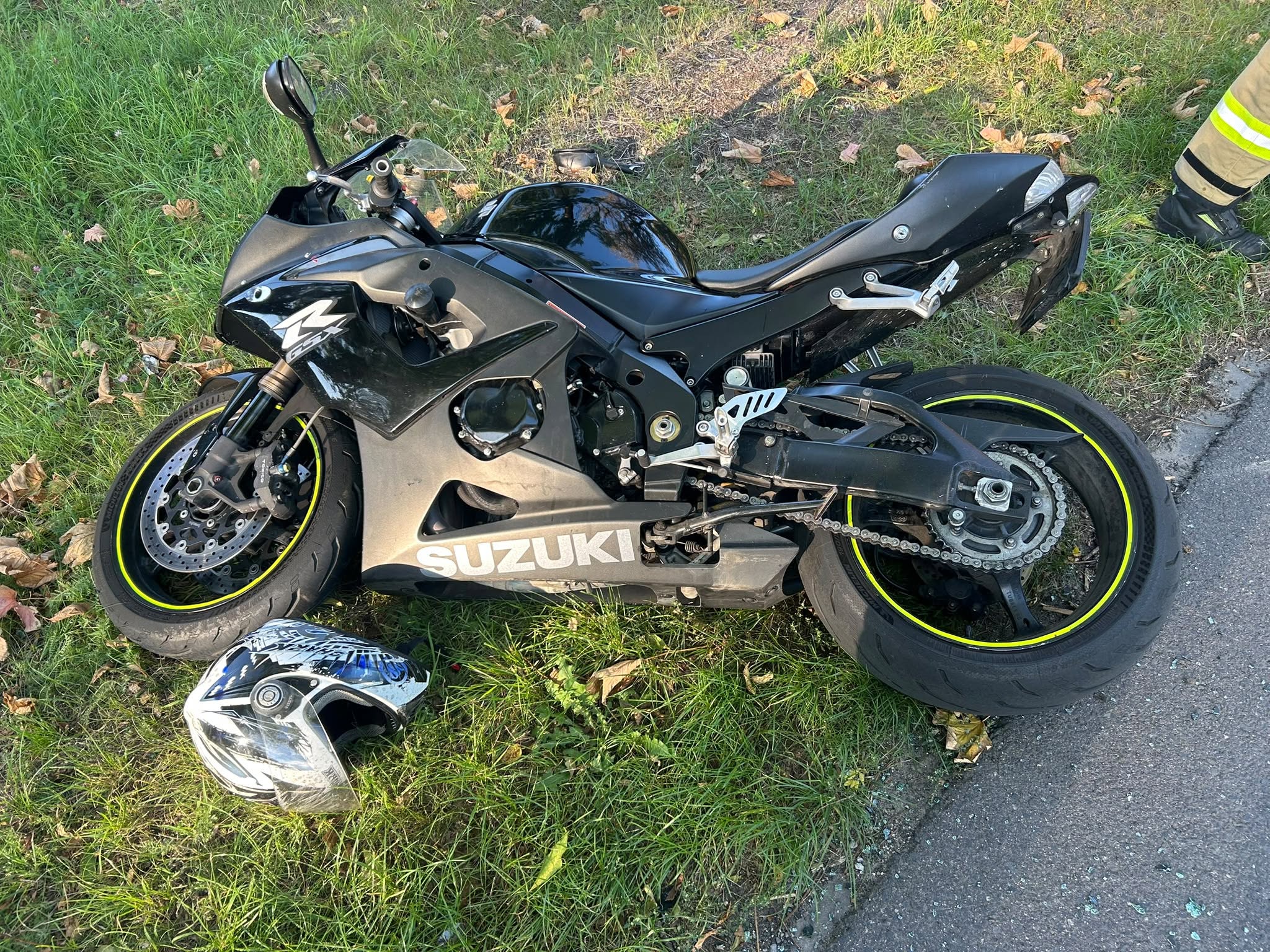 Zderzenie motocykla z Oplem w Nowym Dworze Mazowieckim. Motocyklista trafił do szpitala