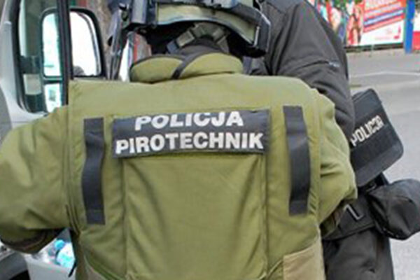 Zadzwonił na numer alarmowy i zagroził użyciem materiałów wybuchowych. Został zatrzymany przez policjantów